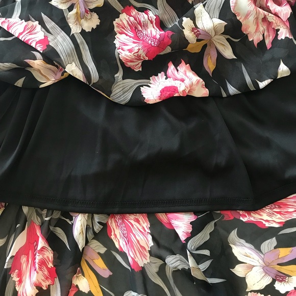 Floral Long Sleeve Maxi Dress - Picture 5 of 8